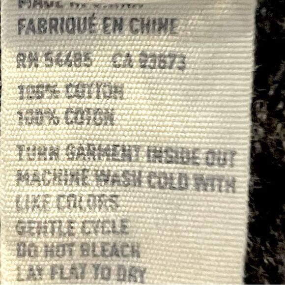 Mens American Eagle Dark Gray “Athletic-Fit”, Super Soft Sweater. Size Medium. - Picture 4 of 4